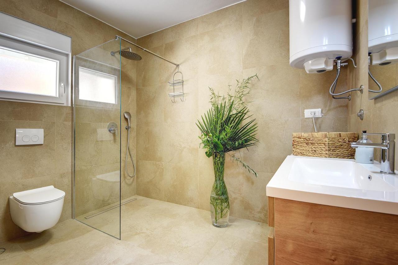 Vila Una With Private Pool Near Rovinj - Open 2022 Rovinjsko Selo Dış mekan fotoğraf